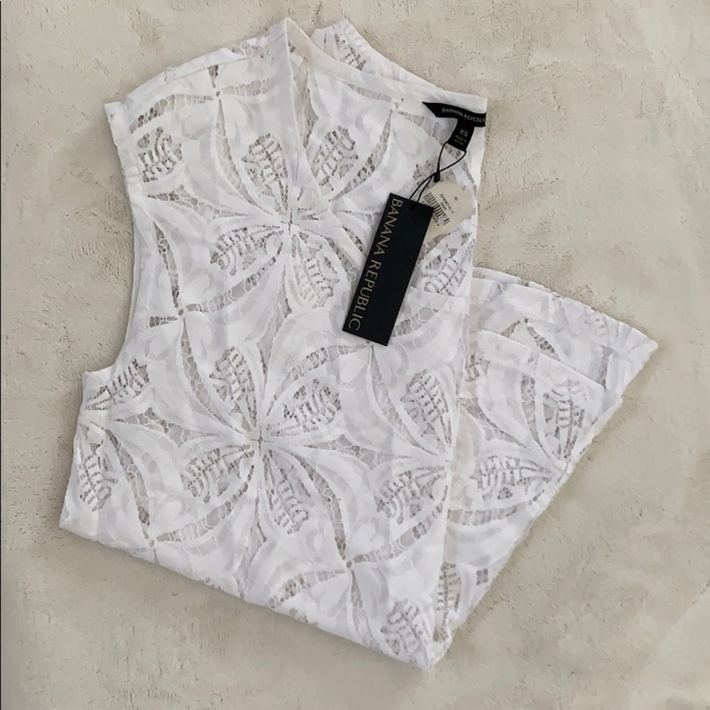 NWT Banana Republic White Lace Top - XS